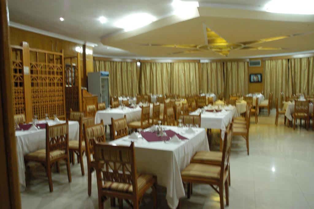 Nefertari Hotel Abu Simble Abu Simbel Exterior foto