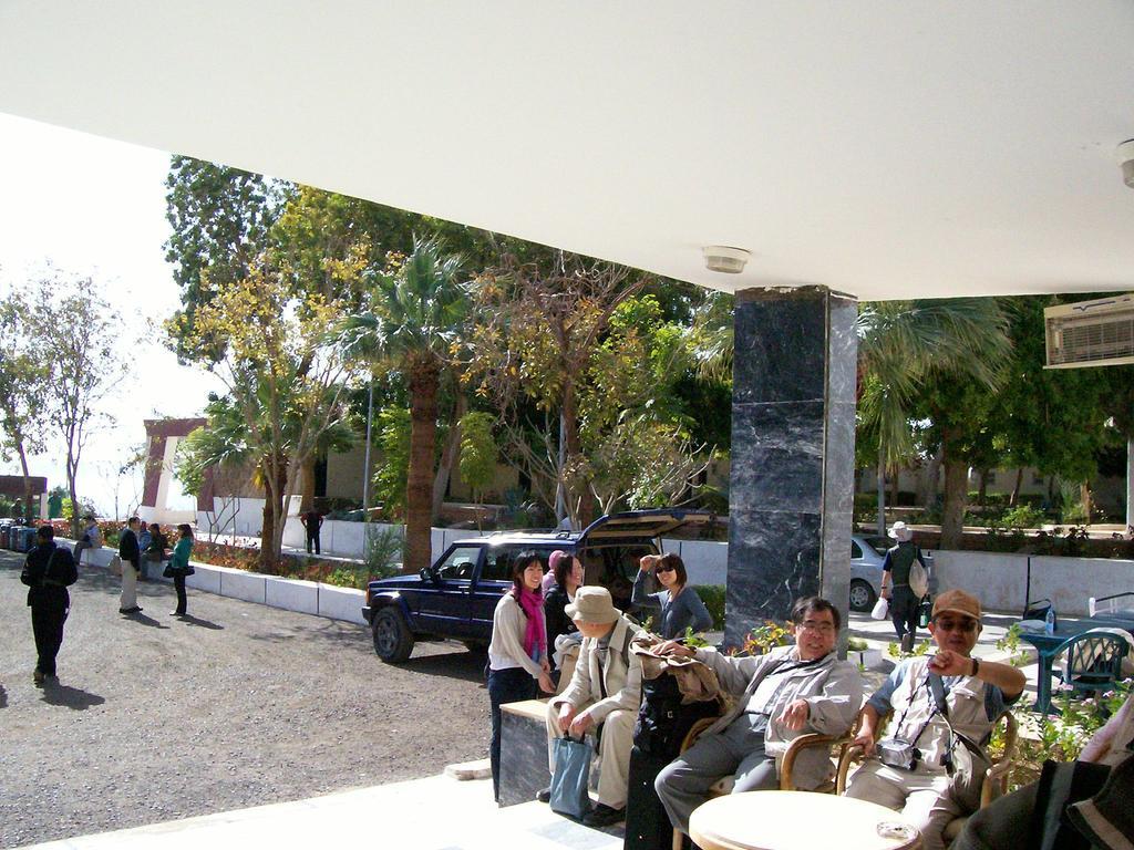Nefertari Hotel Abu Simble Abu Simbel Exterior foto